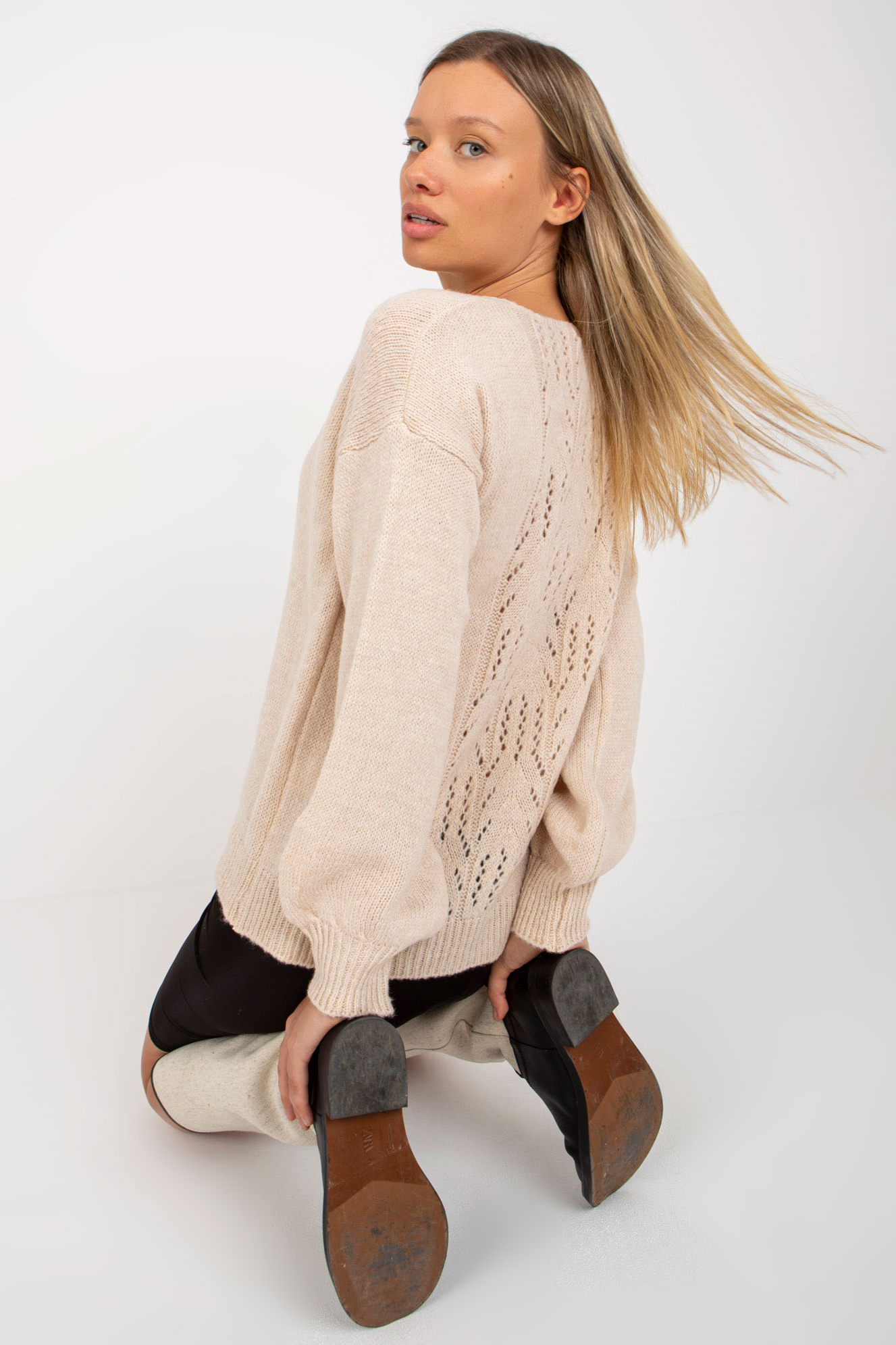 Béžový pulóver Carmela