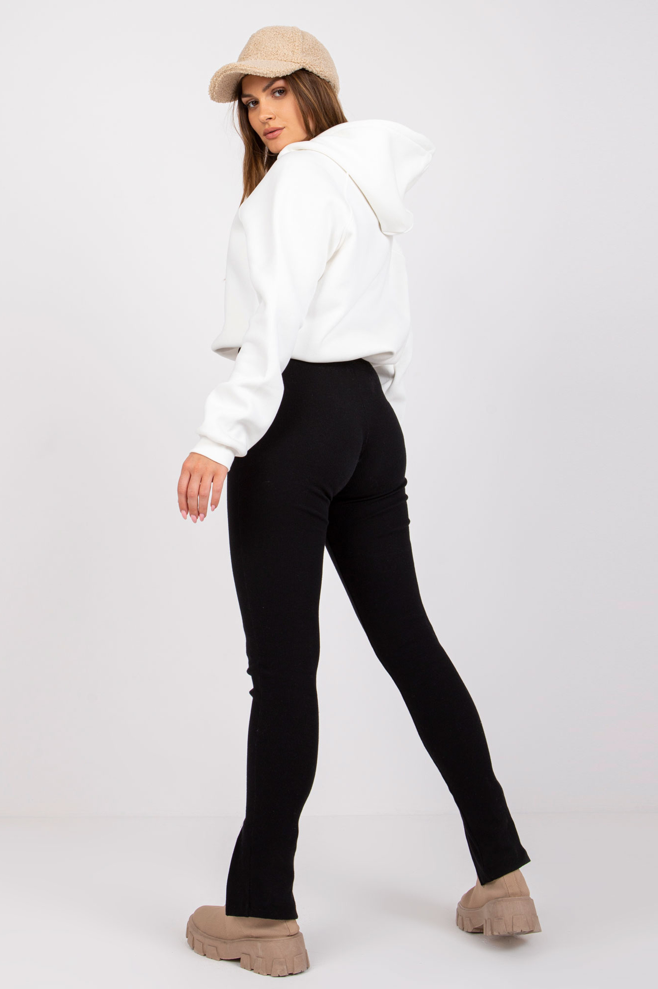 PLANETA-MODY Smotanovo-biela zateplená mikina Nicole, Veľkosť L (40)