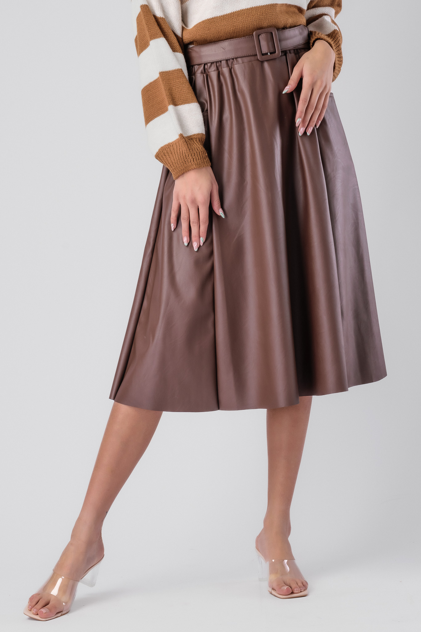 Hnedá kožená sukňa Hadid