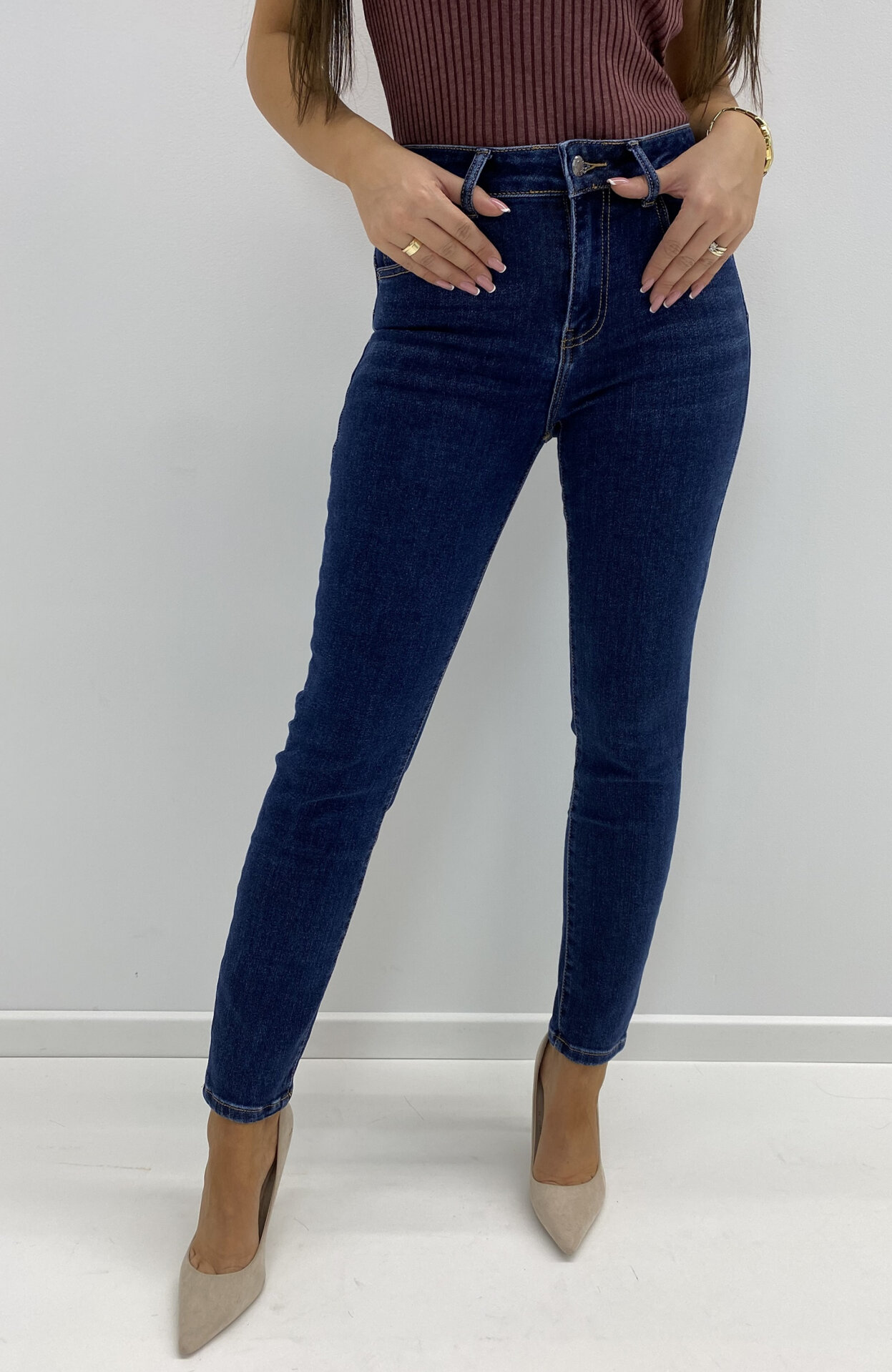 Tmavomodré rifle Tenesy