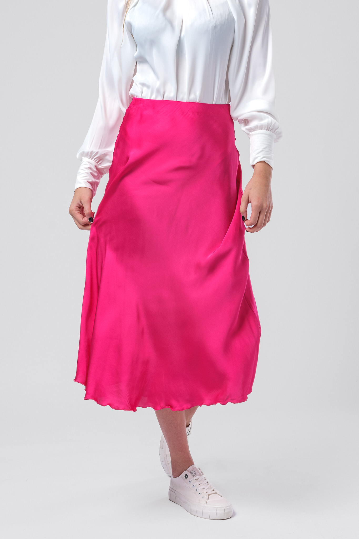 Ružová saténová midi sukňa Noizzy
