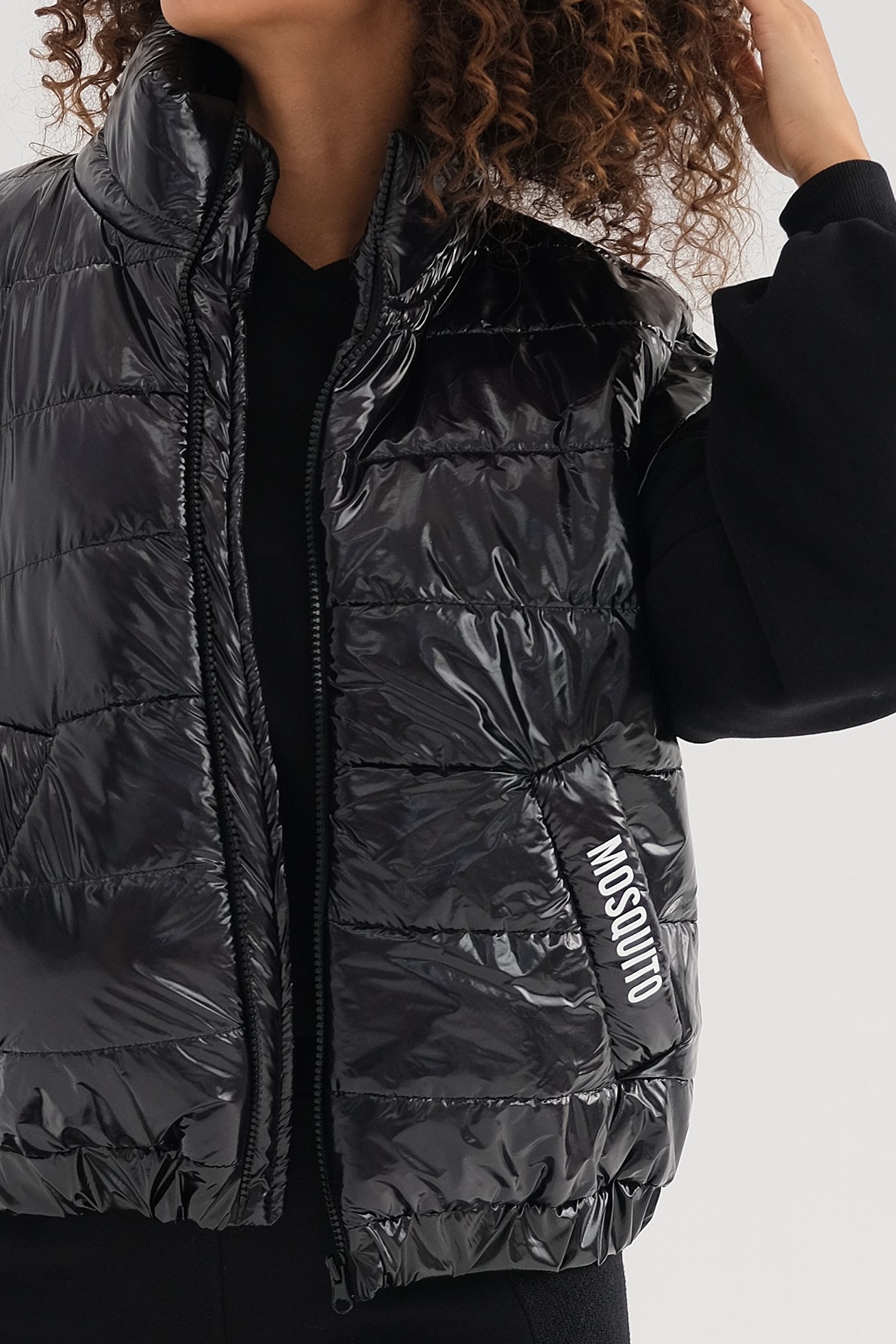 Prešívaná vesta Abi čierna