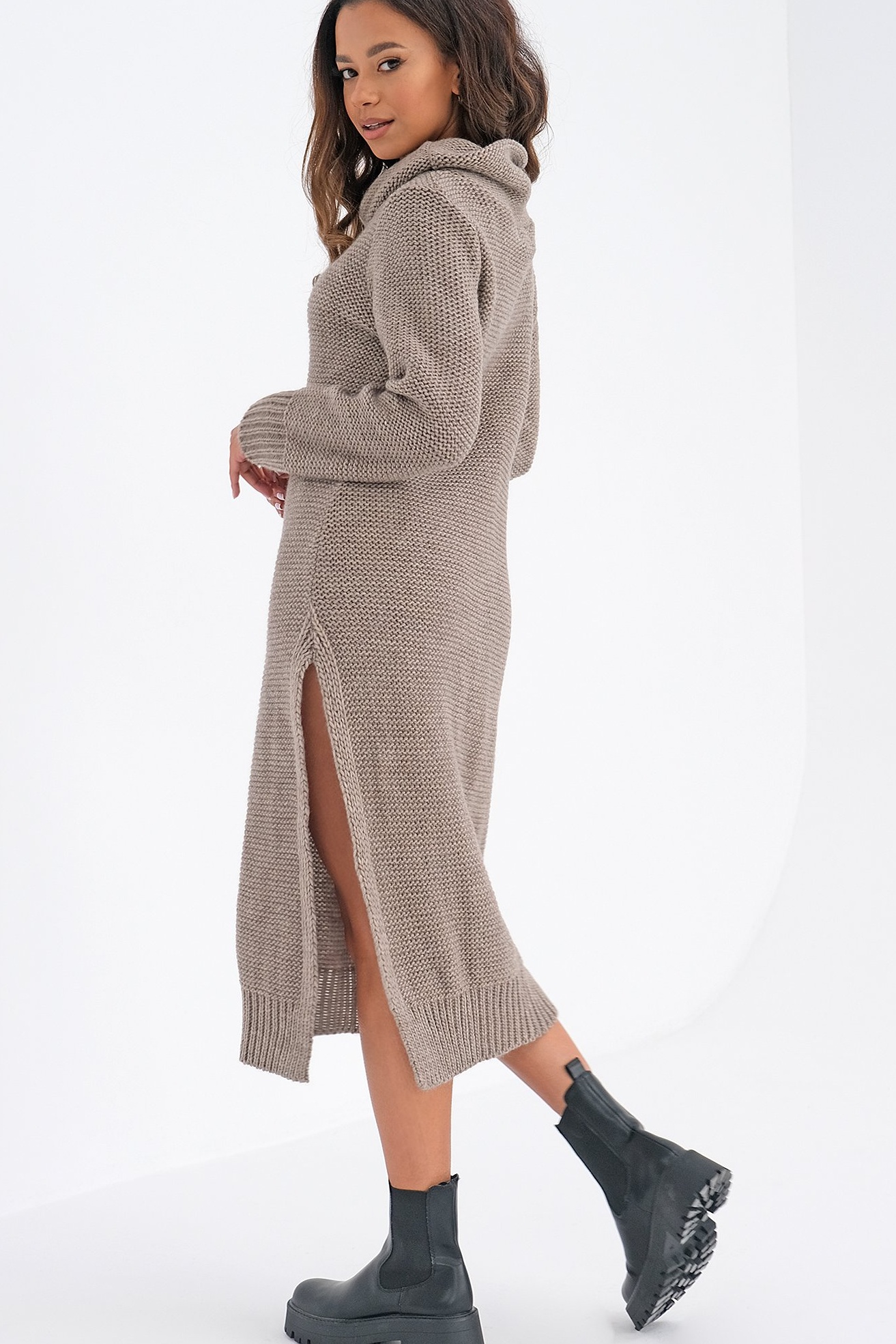 Svetrové midi šaty ADRIANA latté