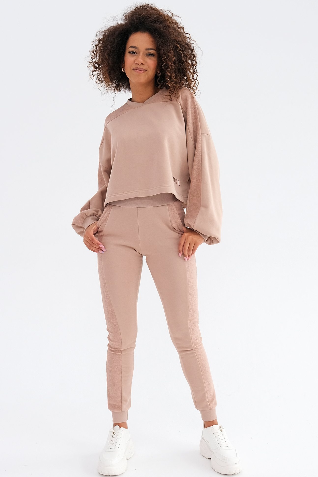 Béžové tepláky s lampasmi Muva