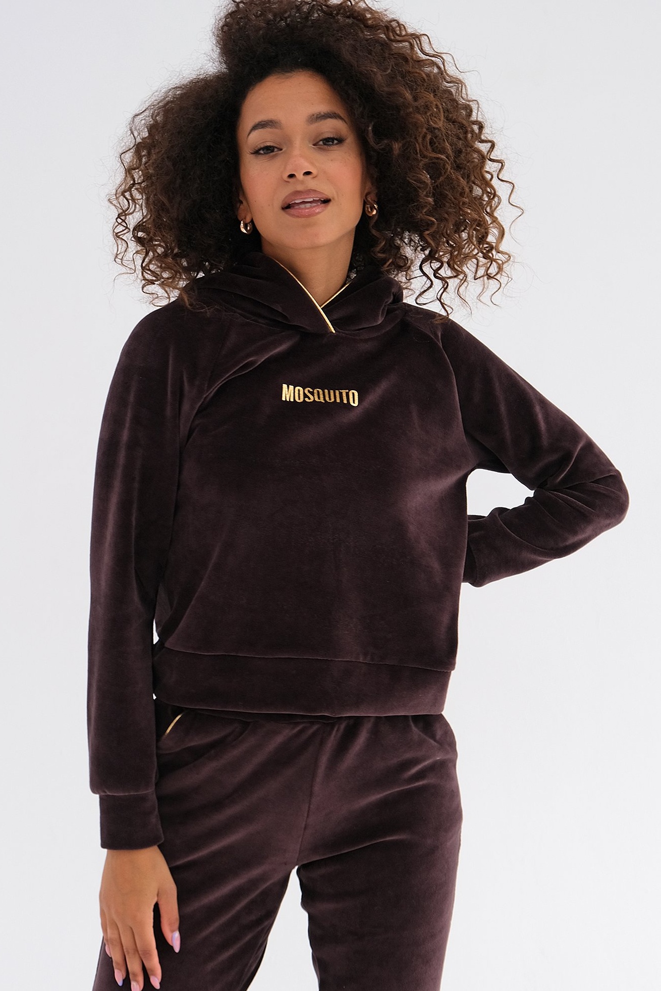 Semišová hnedá mikina Queens