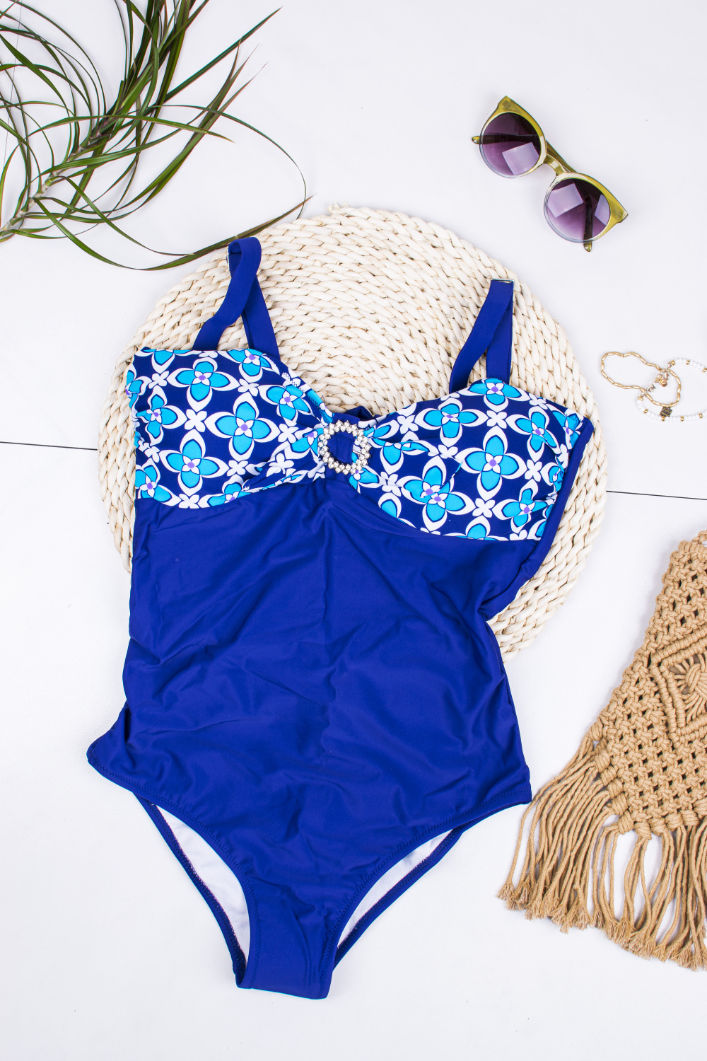 Jednodielne plavky so vzorom