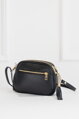 Čierna kožená crossbody kabelka