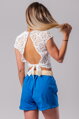 Biely krajkovaný crop top Zana