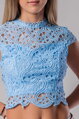 Svetlomodrý krajkovaný crop top Zana