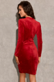 Krátke červené šaty velúrové