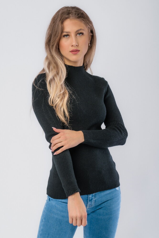 Čierny polorolák Briana Čierny polorolák Briana