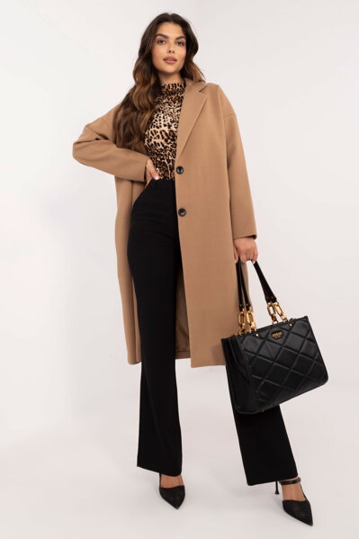 Elegantný kabát so zapínaním camel