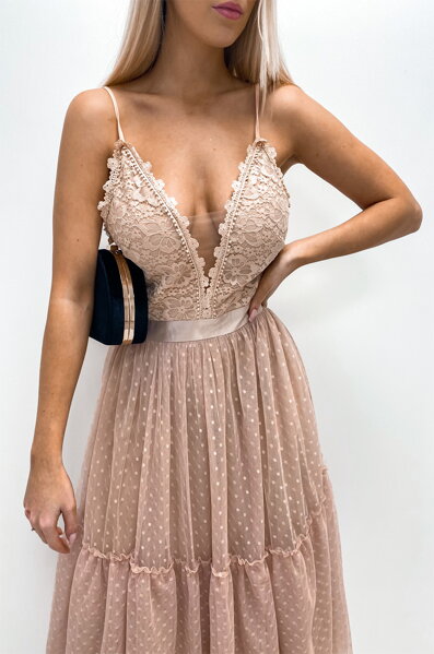 Púdrové krajkované midi šaty Sandy